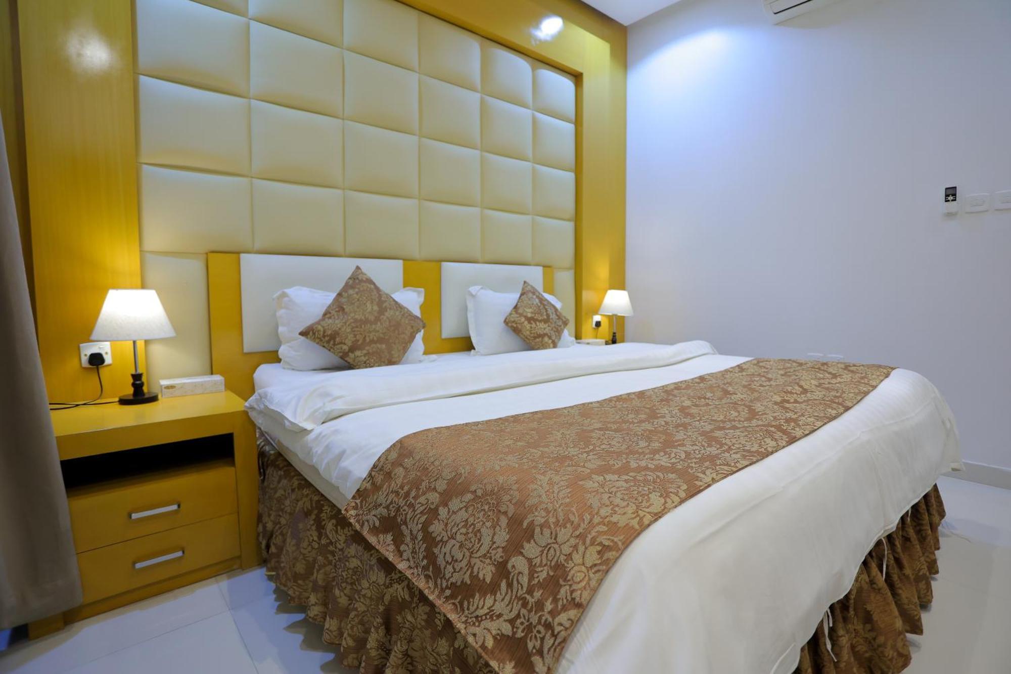 Aparthotel هوستا الملقا Rijád Exteriér fotografie