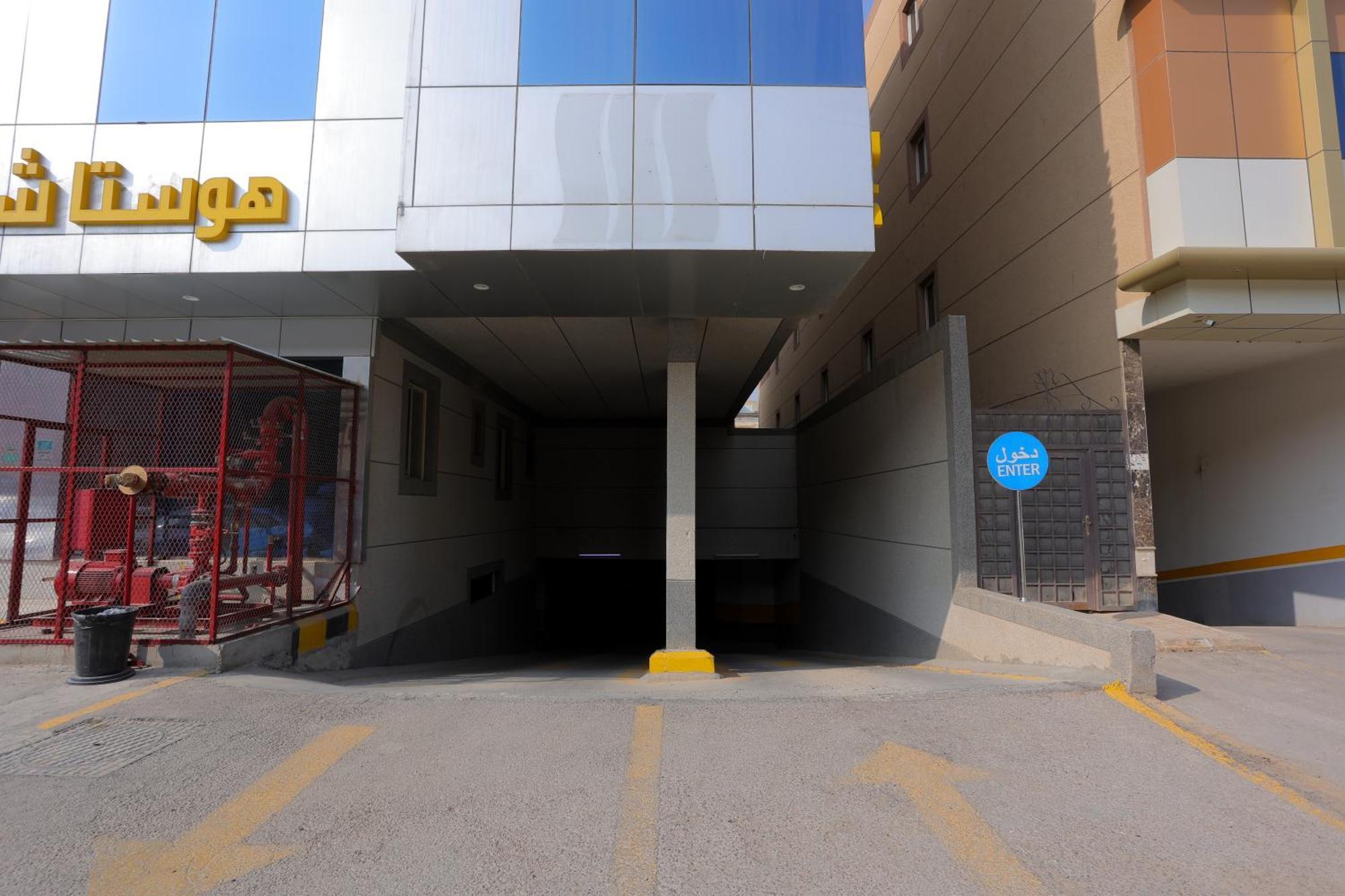Aparthotel هوستا الملقا Rijád Exteriér fotografie