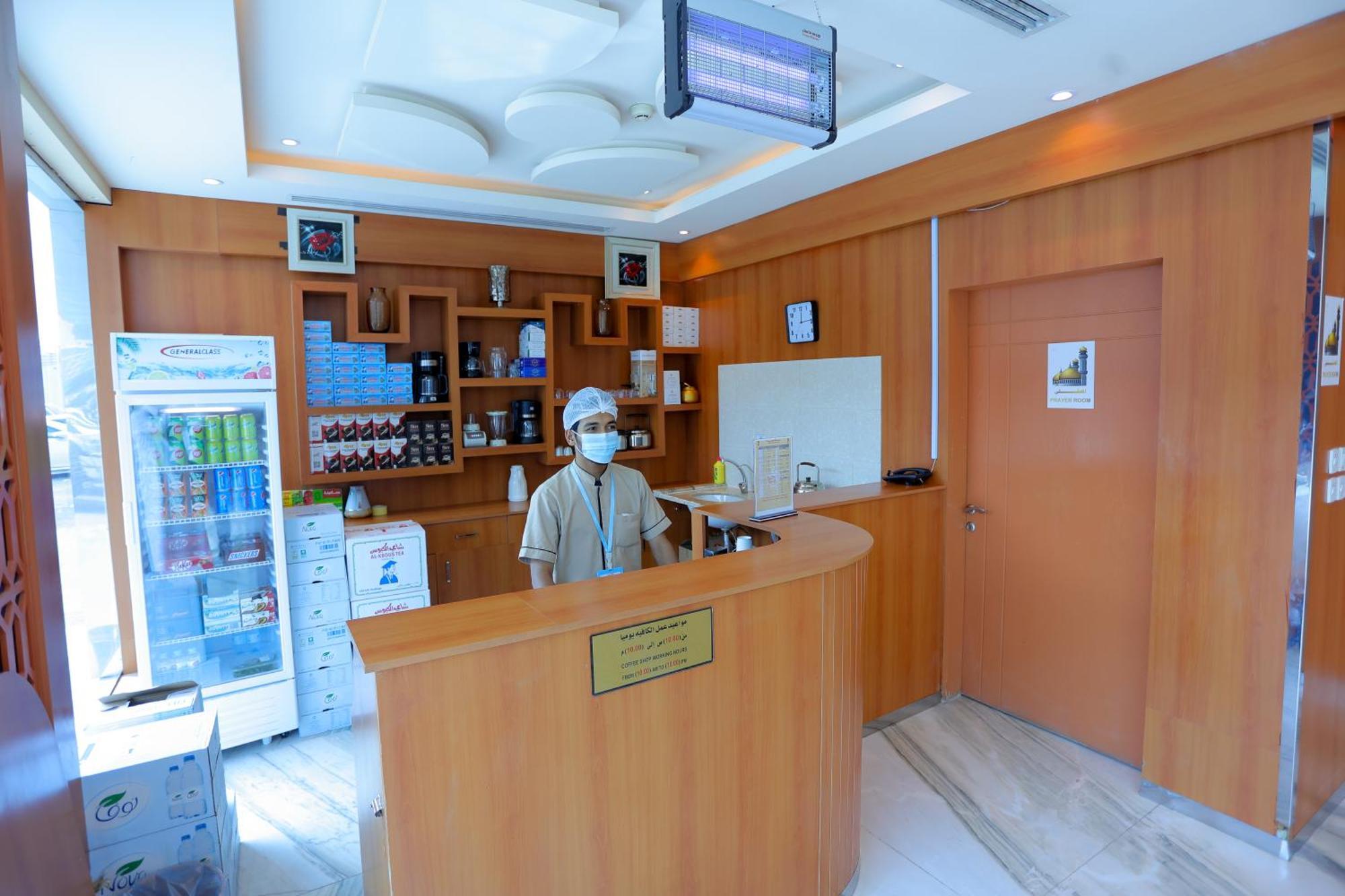 Aparthotel هوستا الملقا Rijád Exteriér fotografie