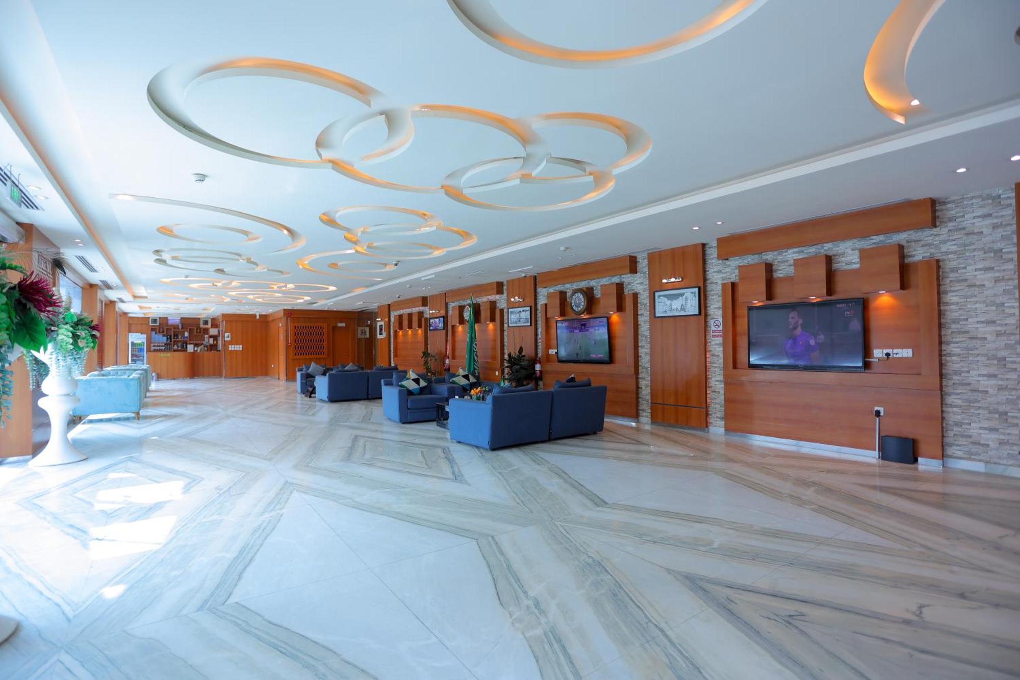 Aparthotel هوستا الملقا Rijád Exteriér fotografie