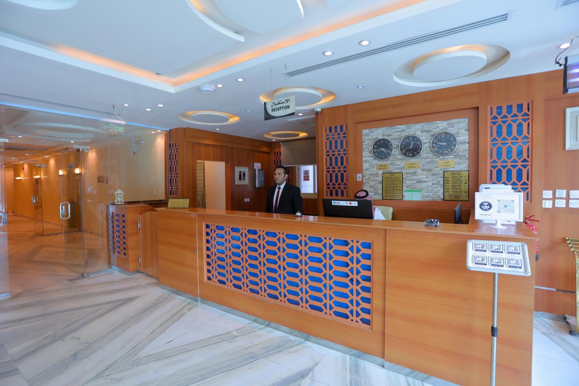 Aparthotel هوستا الملقا Rijád Exteriér fotografie
