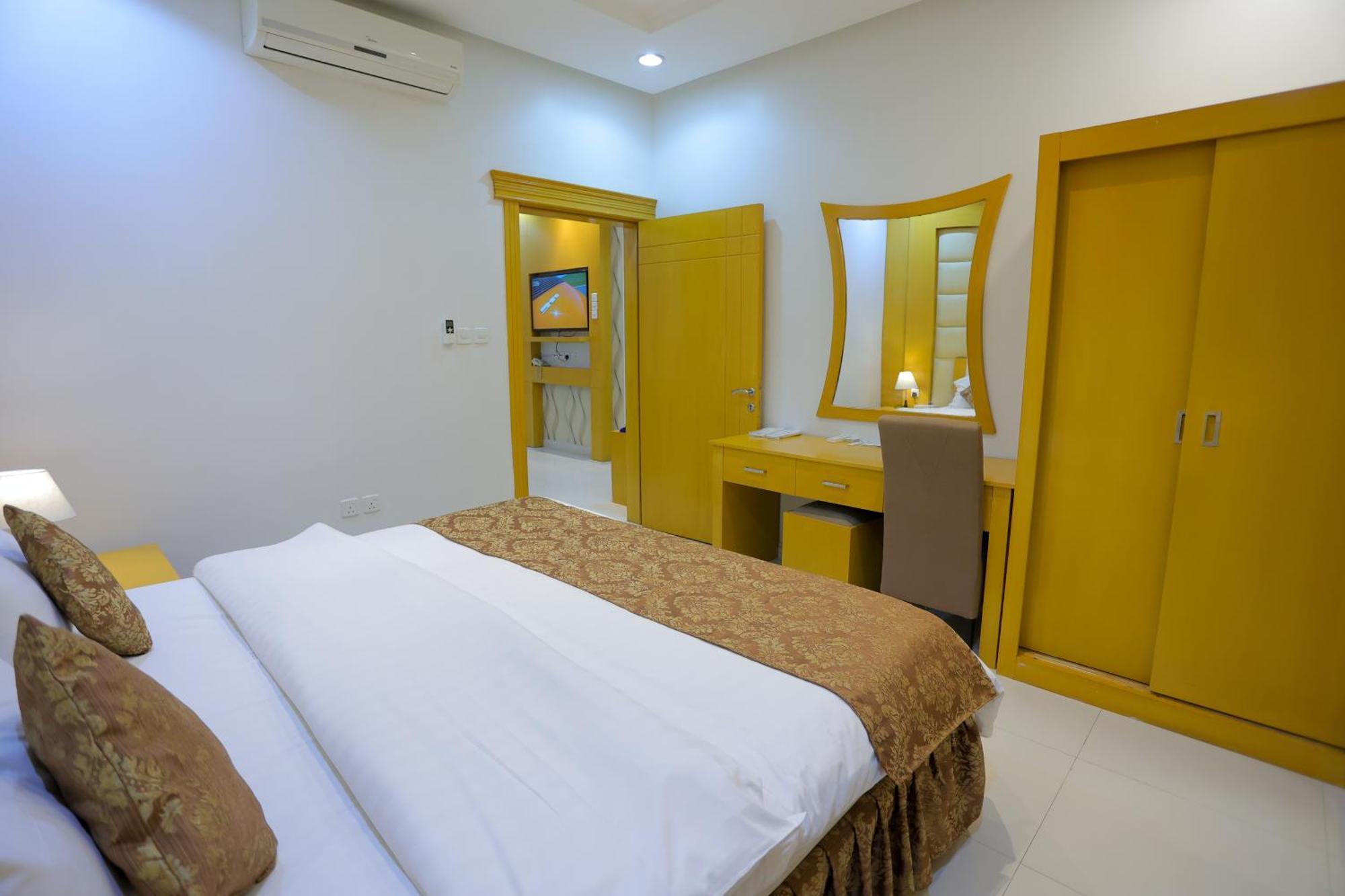 Aparthotel هوستا الملقا Rijád Exteriér fotografie